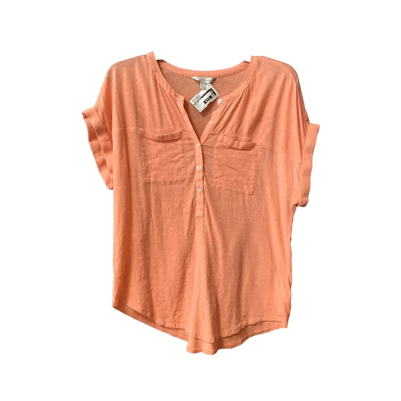 women's T-shirts with international brandingTop Short Sleeve By Lucky Brand  Size: M