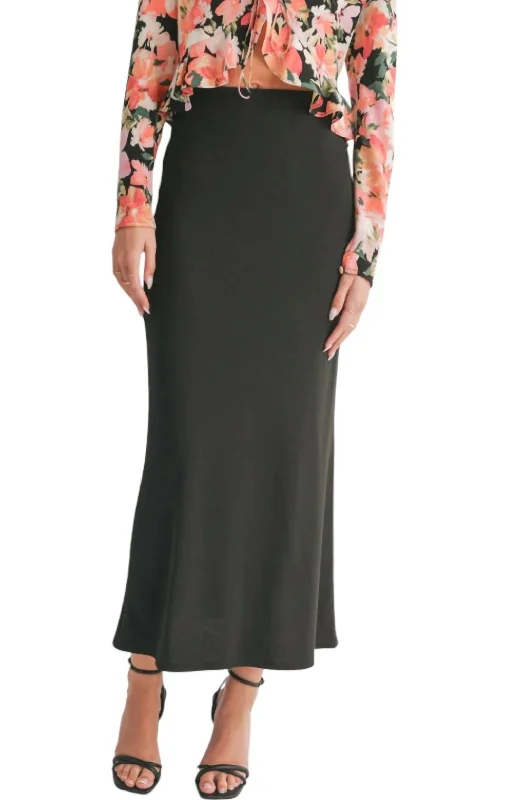 women's floral pleated skirtsIcon Maxi Skirt In Black