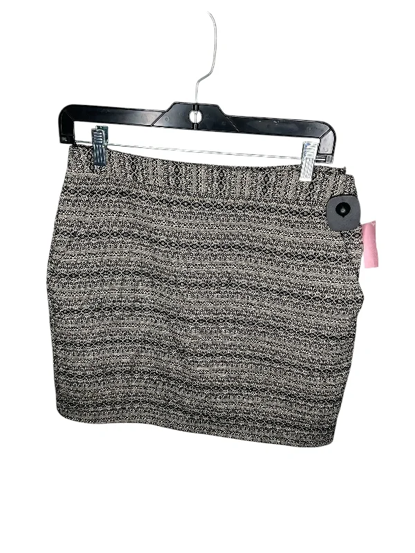 women's knitted mini skirts for casual wearSkirt Mini & Short By Aqua In Black & Brown, Size: 4