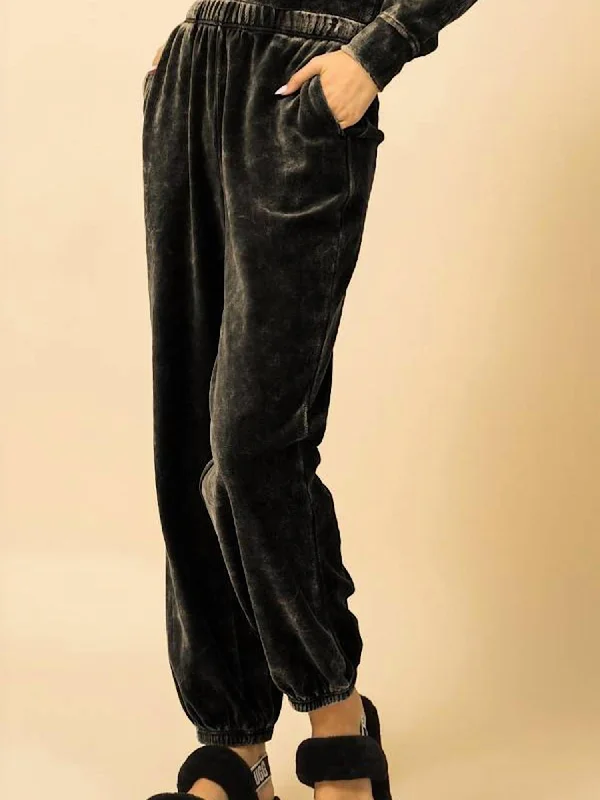 women's sustainable pantsVelvet Sweatpants In Black